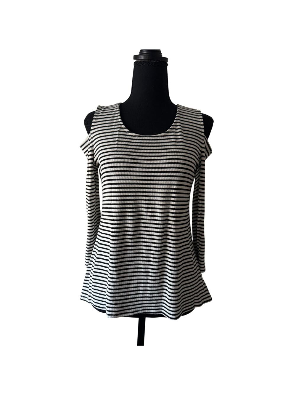 W5 Black & White Striped Cold Shoulder Top Size Medium